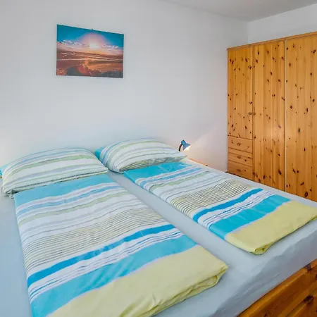 1 Bedroom Beautiful In Poreč